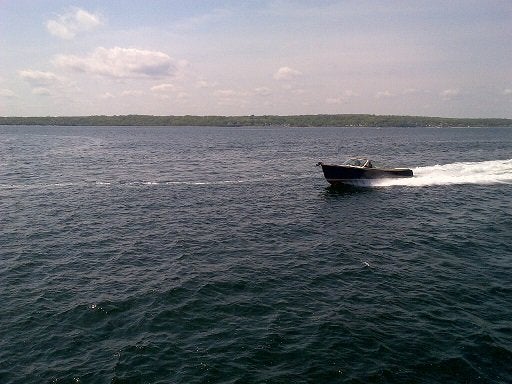 Classin Hinckley Yacht.jpg Classin Hinckley Yacht.jpg