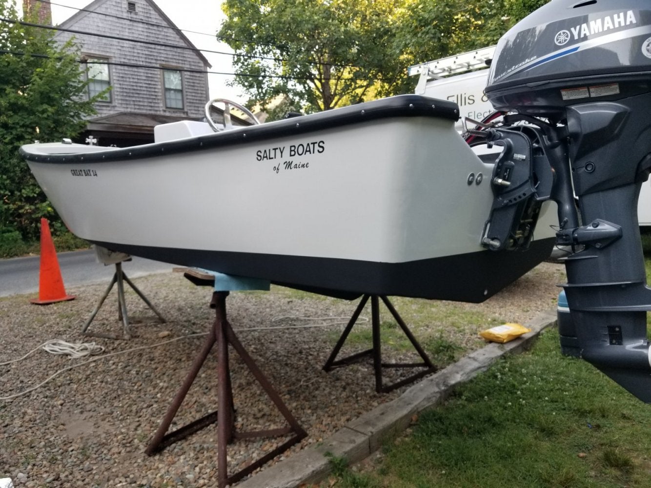 Bottom paint.jpg Bottom paint.jpg