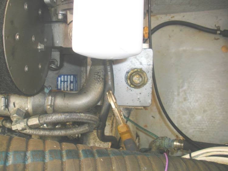 Yanmar 6LY pinched off hose small.jpg Yanmar 6LY pinched off hose small.jpg