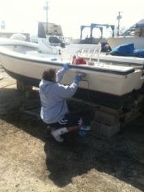 Sanding Hull 1.jpg Sanding Hull 1.jpg